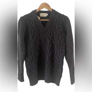 NWT ARAN pure new wool  V-Neck Sweater size S